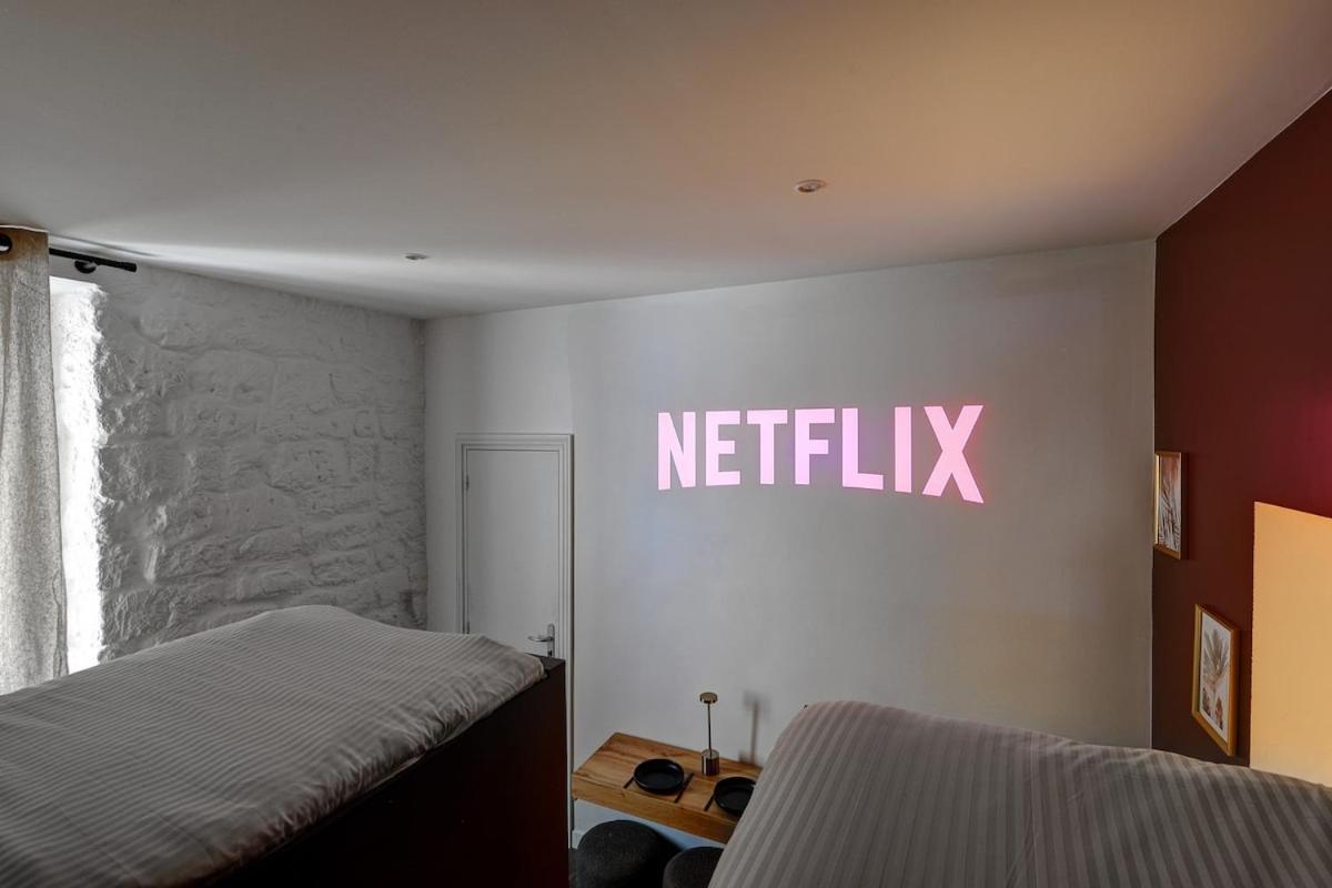 Sacre Coeur, Netflix & Chill By Ecoflats Paris